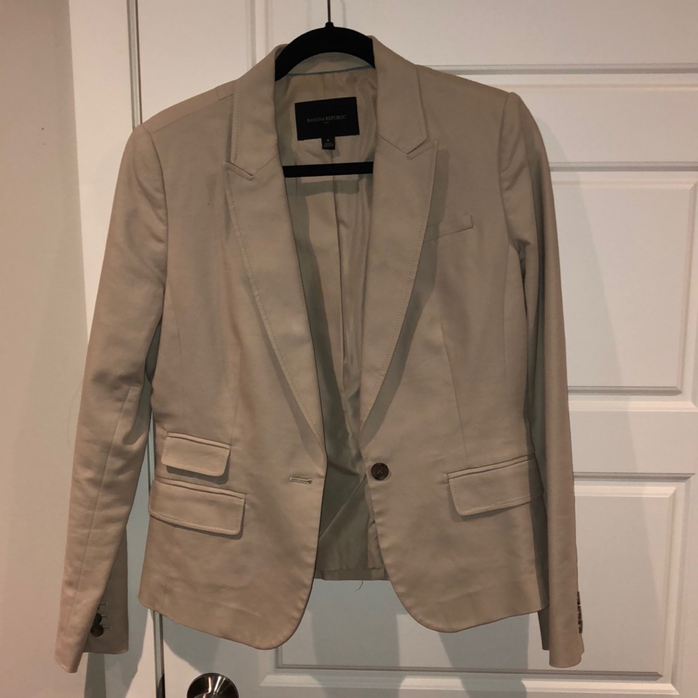 Banana Republic - Cream Blazer